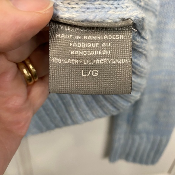 Beecher’s Brook Women’s Size Large Soft Blue Crew Neck Sweater Cable Knit Design - Picture 6 of 7